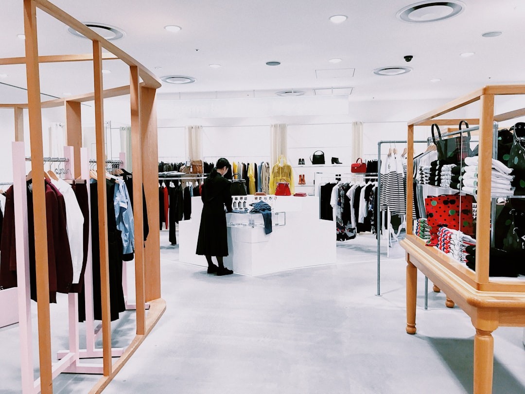 retail shops & commercial spaces in New York